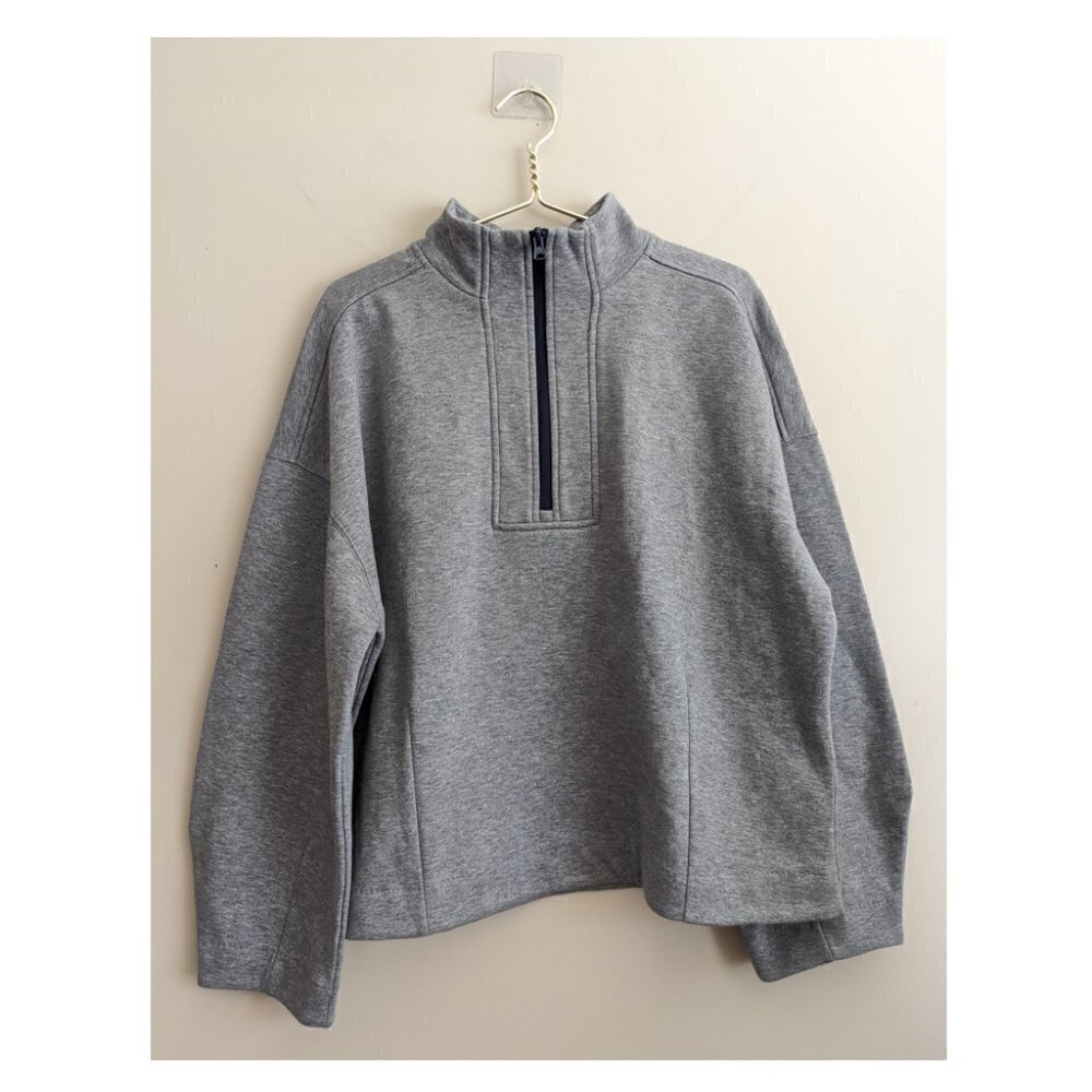 Helly Hansen womens 1/2 zip pullover sweatshirt